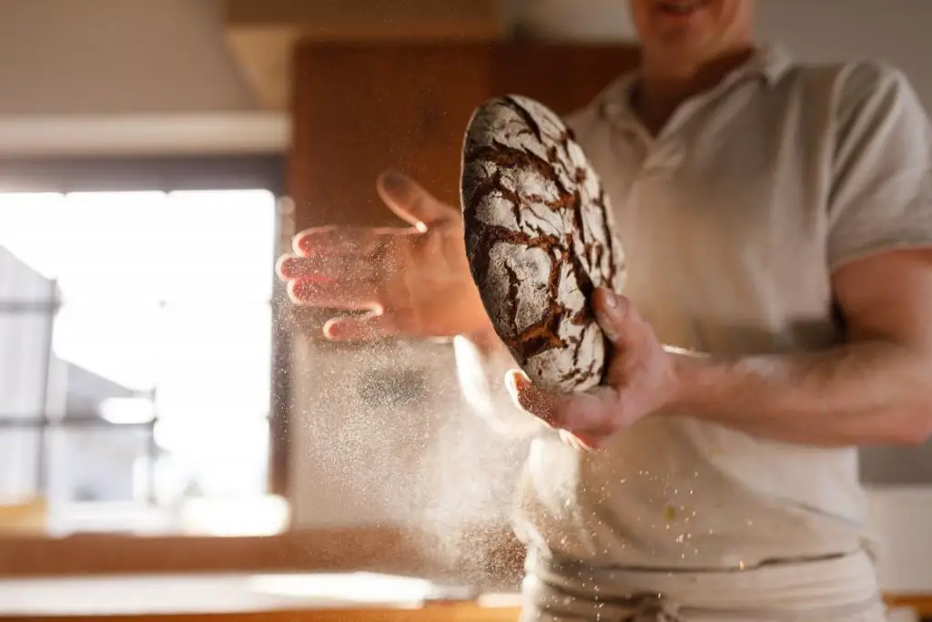 Selbstgebackenes Brot aufbewahren | Wie lagern & frisch halten