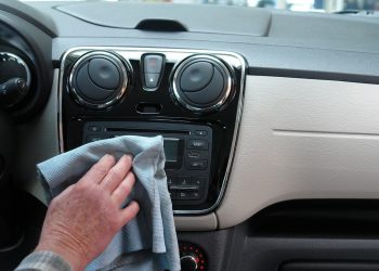 Auto richtig reinigen (Tipps) | Wie putzen & sauber machen
